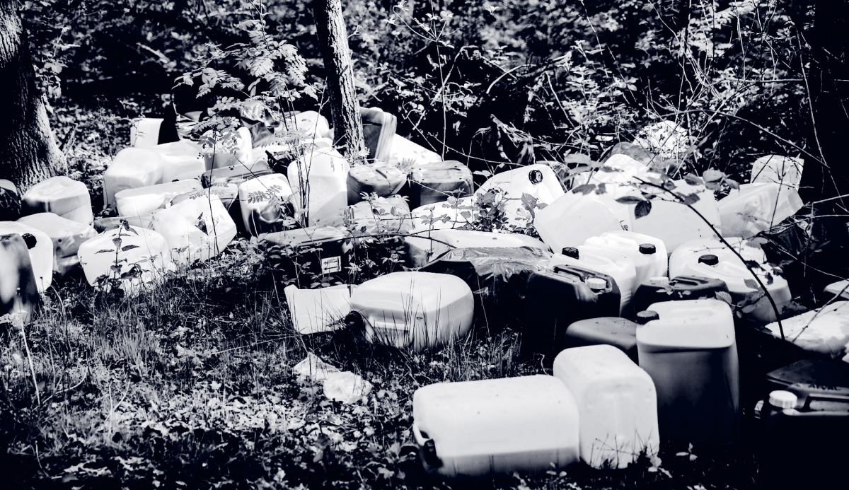 Drugsafval in de natuur
